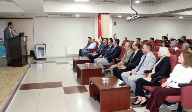 Devlet Hastanesi'nde yeni atanan pratisyen hekimlere oryantasyon eğitimi