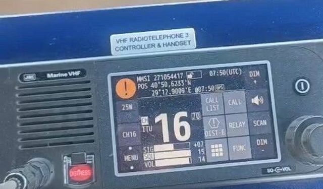 Silivri açıklarında çarpışan iki geminin kayıp 10 mürettebatı için telsizden yardım çağrısı yapıldı