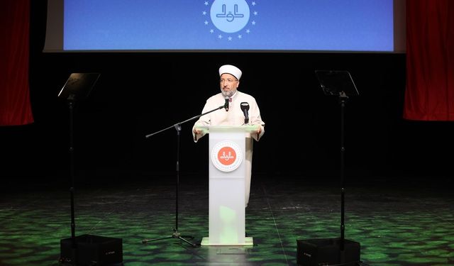Diyanet İşleri Başkanı Arpaguş, İstanbul'da din görevlileriyle buluştu: