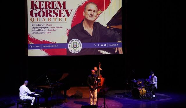 Piyanist ve besteci Kerem Görsev Muğla'da müzikseverlerle buluştu