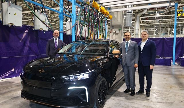 Sanayi ve Teknoloji Bakanı Kacır'dan 'yeni Togg modeli' paylaşımı: