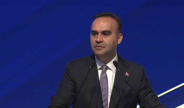 Bakan Kacır:'Türkiye coğrafi konumuyla, nitelikli insan kaynağıyla eşsiz bir merkezdir'