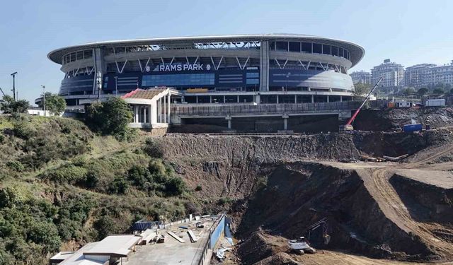 Sel sonrası Galatasaray stadında çalışmalar sürüyor