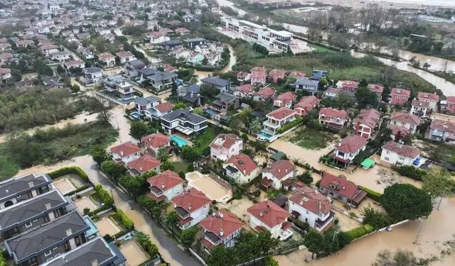 İstanbul ve 4 ilde sel felaketinin sigorta maliyeti 12 milyar liraya dayandı