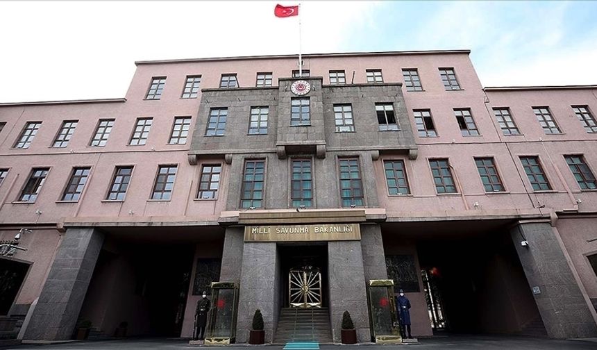 MSB: Başta FETÖ olmak üzere tüm terör örgütleriyle mücadelemiz kararlılıkla devam edecek