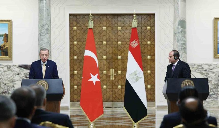 Mısır Cumhurbaşkanı es-Sisi: "İki ülke arasında yeni bir sayfa açıyoruz"