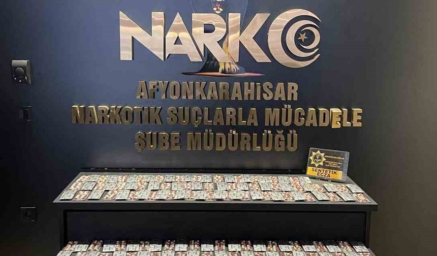 3 bin 346 adet uyuşturucu hapla yakalanan 2 kişi tutuklandı