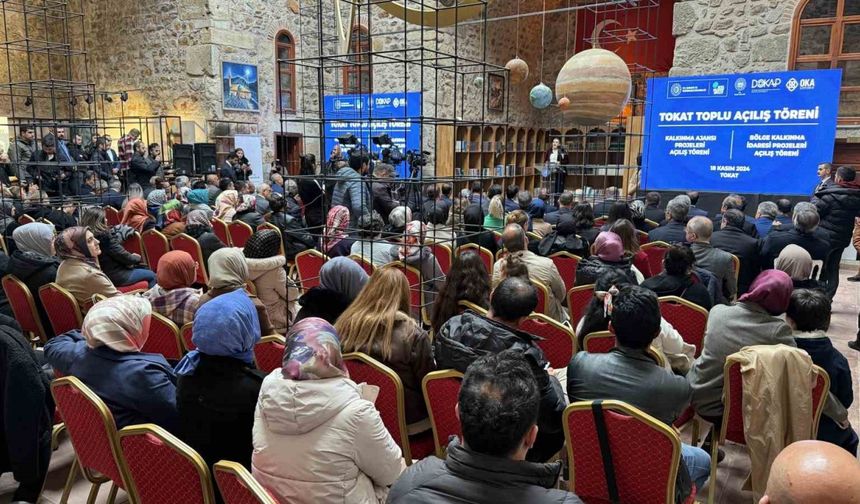 Bakan Kacır: “Ajandamıza, akıl defterimize yeni çentikler atmanın gayreti içindeyiz”