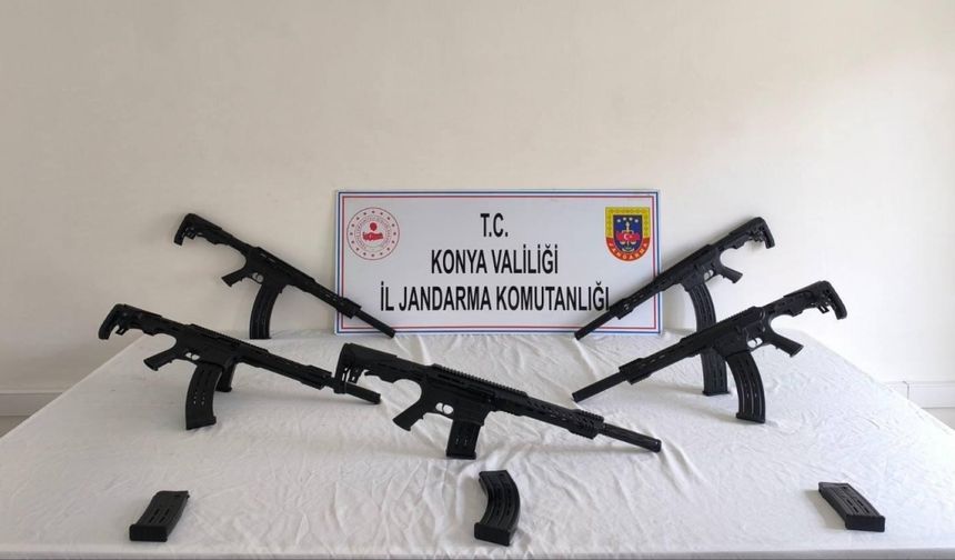 Konya'da silah kaçakçılığı operasyonunda yakalanan 3 zanlı tutuklandı