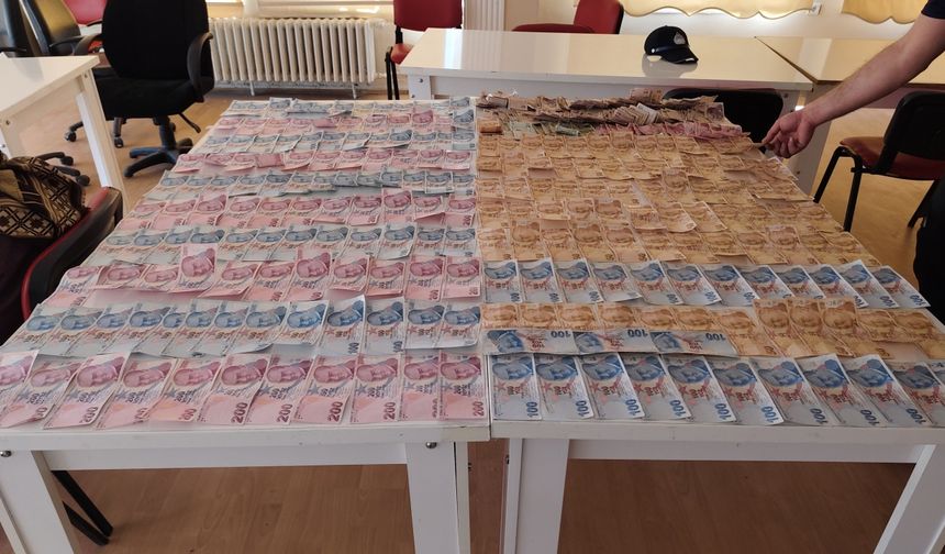 Çorum'da zabıtanın yakaladığı 3 dilencinin 5 saatte 24 bin lira topladığı belirlendi