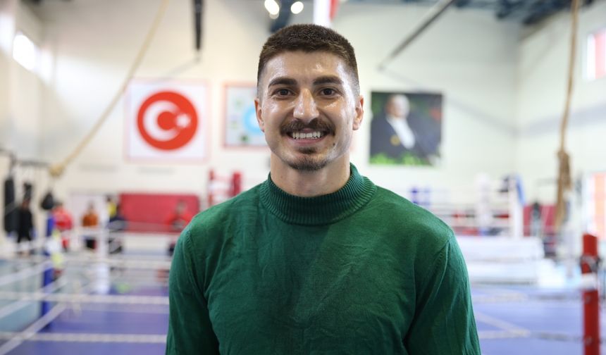 Milli boksör ve film oyuncusu Yunus Emre'nin "çifte" kariyer planı