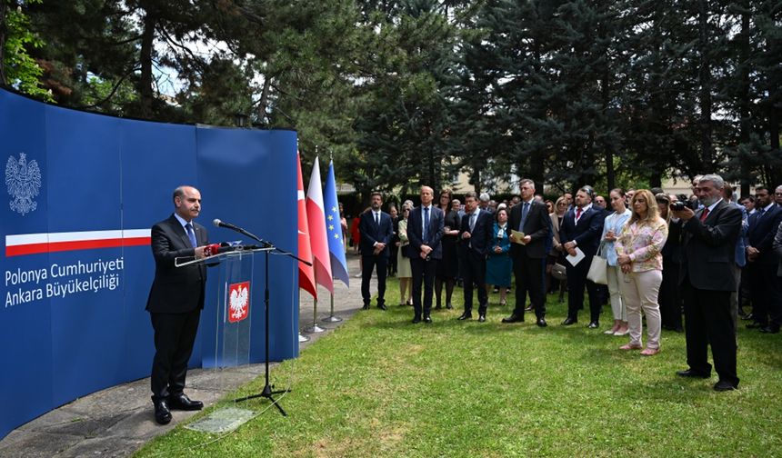 Polonya'nın Ankara Büyükelçiliğinden başkentte "Polonya Anayasa Günü" resepsiyonu