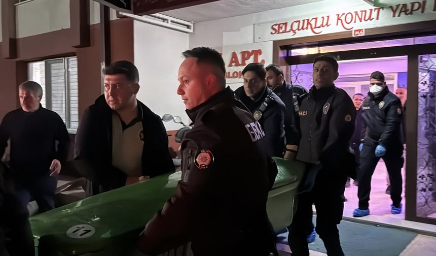 Sivas'ta iki kardeş evlerinde bıçaklanarak öldürüldü