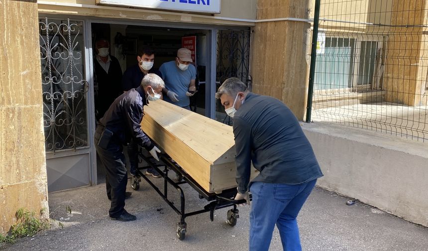 Sivas'ta KKKA hastalığı şüphesiyle tedavi gören kişi öldü
