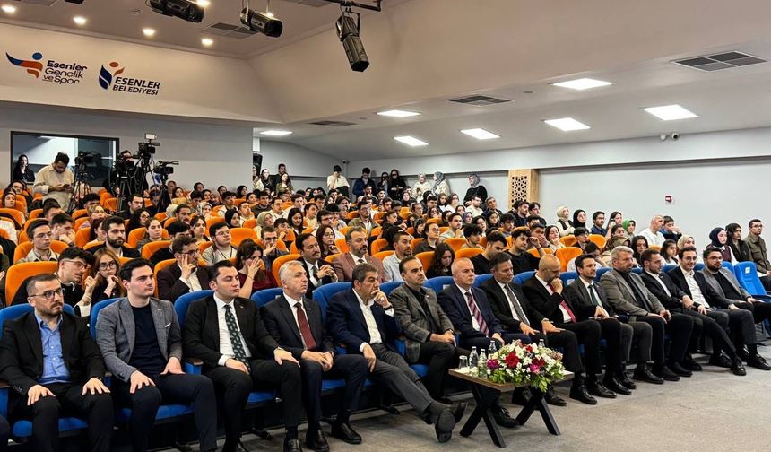 Bakan Kacır: "Savunma sanayisinde dünyada yüzde 68’lik bir pazar payıyla dünya birincisi olmayı başardık"