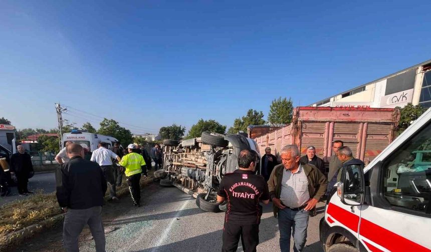 Kahramanmaraş’ta işçi servisi ile otomobil çarpıştı: 12 yaralı