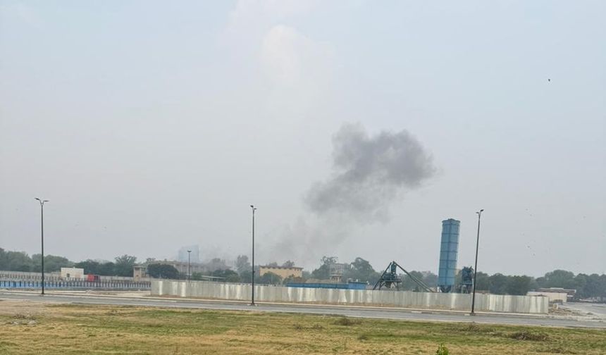 Pakistan’ın Lahor kentindeki patlamalar paniğe neden oldu