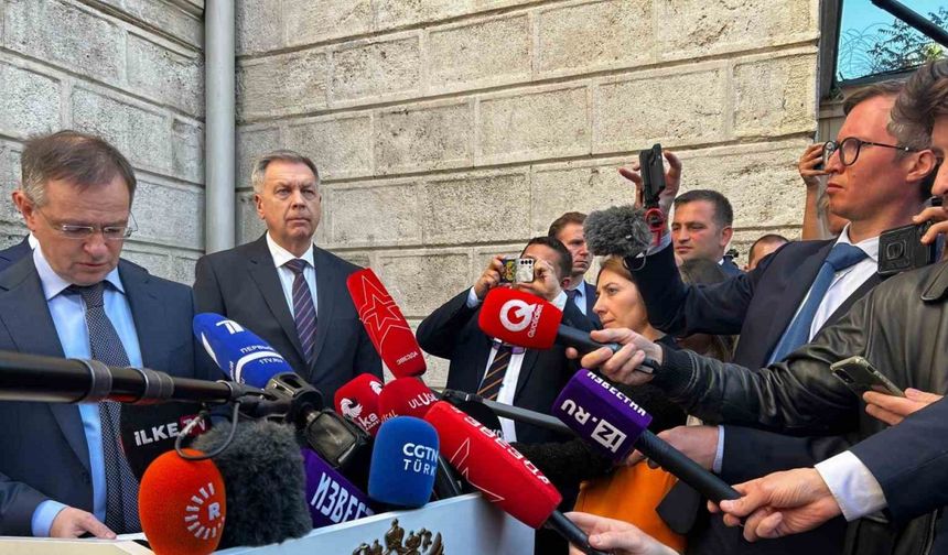 Rus heyeti, Ukrayna ihtilafını çözmeye odaklandıklarını söyledi