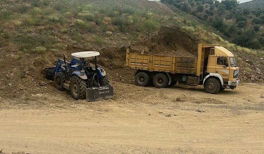 Toprak yığının altında kalan genç hayatını kaybetti