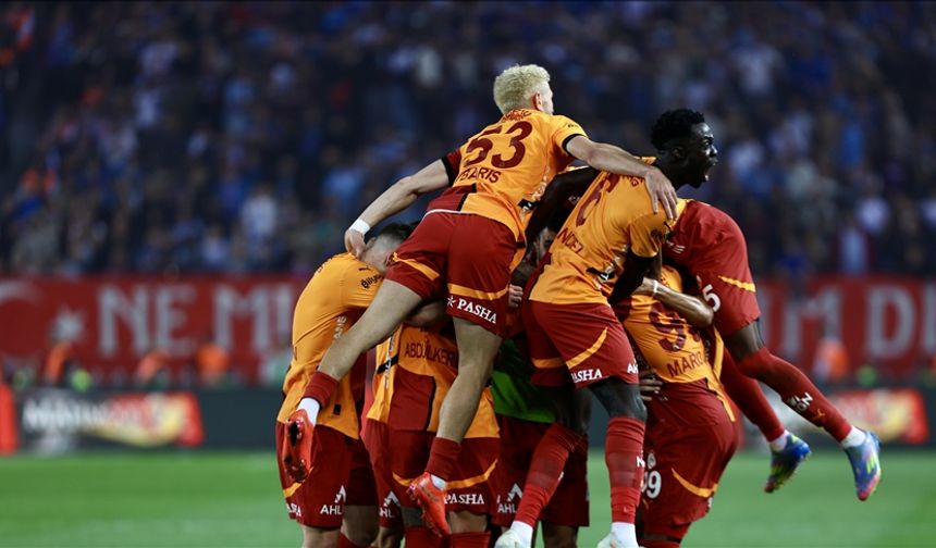 Galatasaray Süper Lig'de şampiyonluğu ilan etmek için sahaya çıkacak