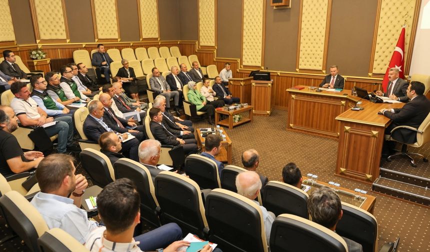 Artvin'de 4,8 milyar liralık 17 taşkın koruma projesi devam ediyor