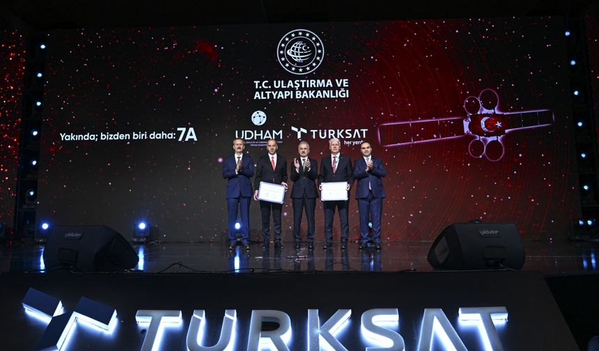 Bakan Kacır, "Bağlantısallığın Yeni Çağı Forumu"nda konuştu: