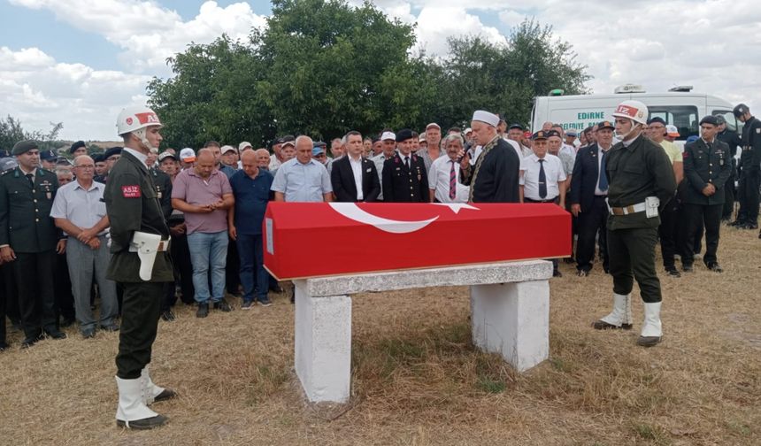 Kıbrıs Gazisi Ahmet Ada, Edirne'de son yolculuğuna uğurlandı
