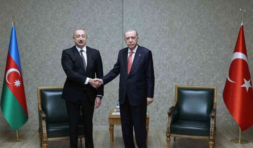 Cumhurbaşkanı Erdoğan, Azerbaycan Cumhurbaşkanı Aliyev ile bir araya geldi