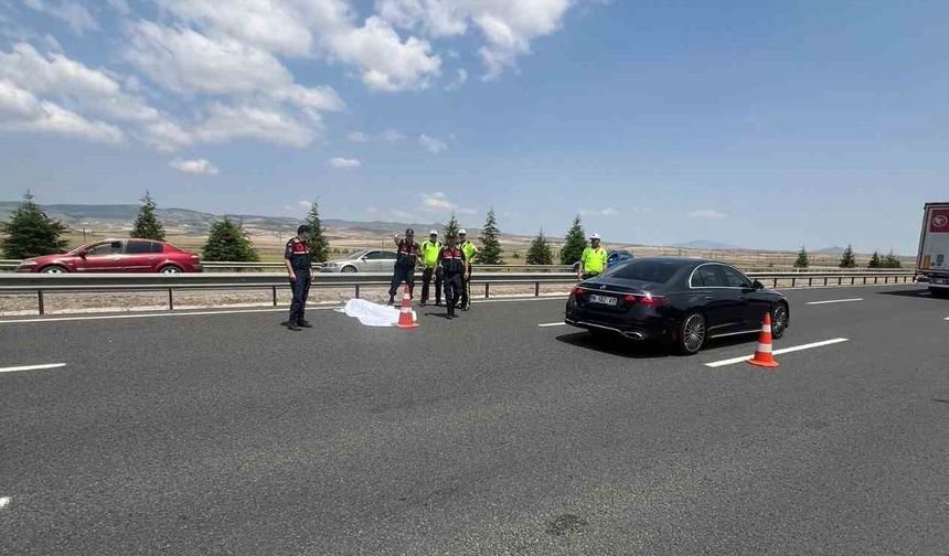 Polatlı otobanda otobüsün çarptığı yaya hayatını kaybetti
