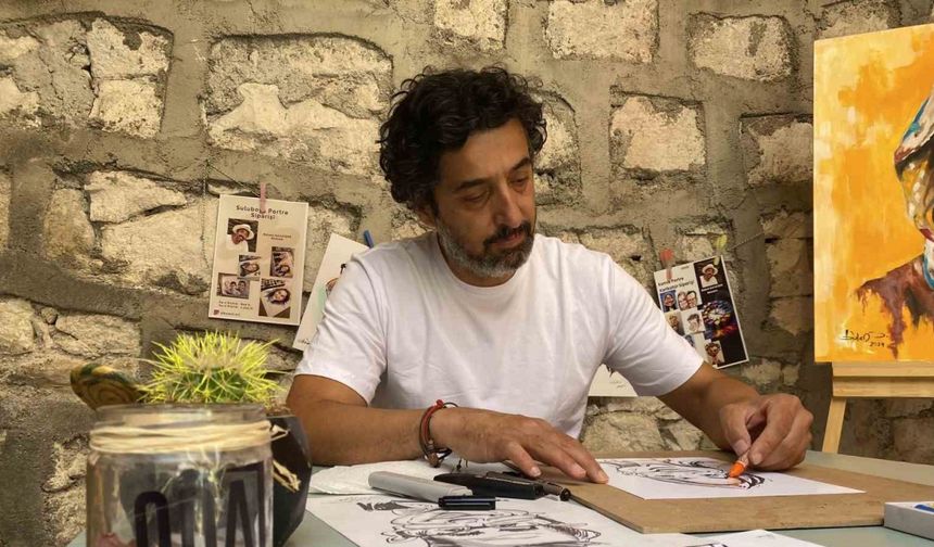 İşitme engelli sanatçı duygularını resimlerle ifade ediyor