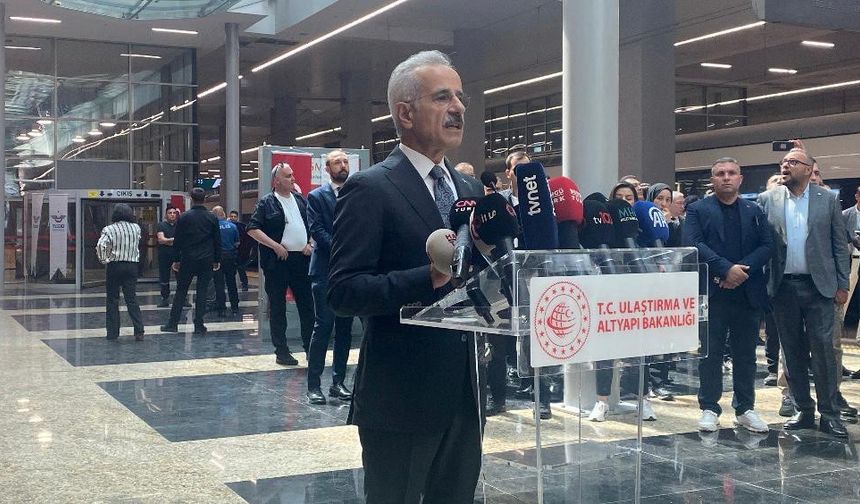 Ulaştırma ve Altyapı Bakanı Uraloğlu: "Bu tren, birliği, dirliği, vatan sevgisini ve millet iradesini taşıyacak"