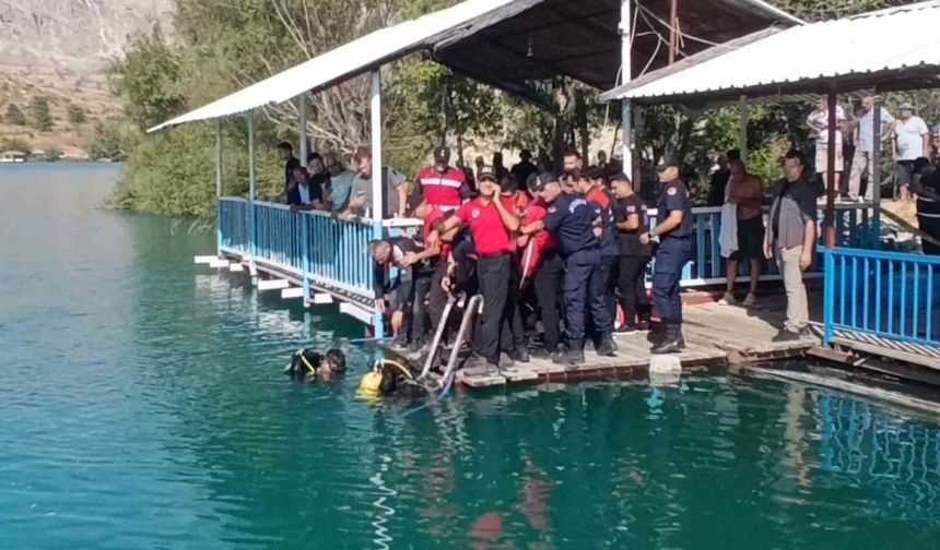 Yeğeninin düşen terliğini almak için baraj gölüne giren çocuktan acı haber