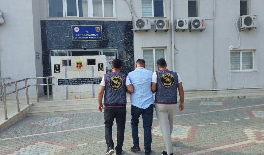 Kırmızı bültenle aranan dolandırıcılık zanlısı Mersin'de yakalandı