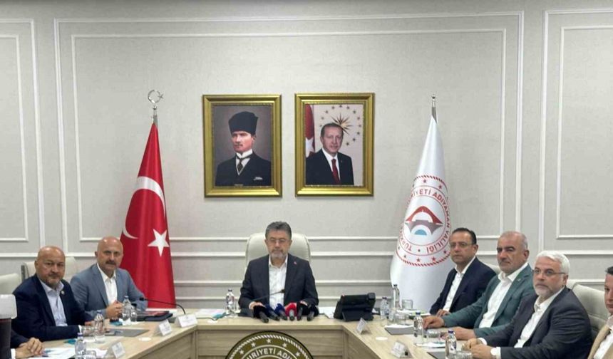 Bakan Yumaklı: "Adıyaman, tarımda marka şehir olma yolunda güçlü adımlarla ilerliyor"