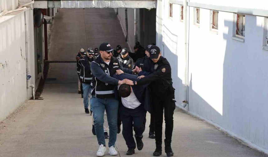 Özel harekatın el bombaları ve mermilerini satan 10 kişi hakkında 41 yıl 6 aya kadar hapis istendi