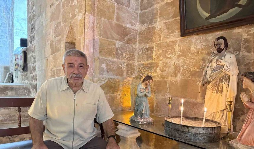 Mardin’de süryani aile, kiliseyi müslüman aile dostlarına emanet ediyor