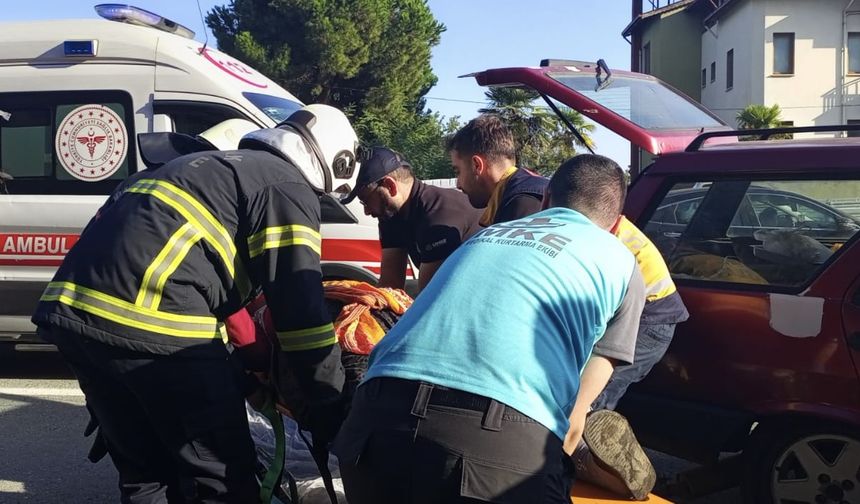 Giresun'da otomobil ile minibüsün çarpıştığı kazada 1 kişi öldü