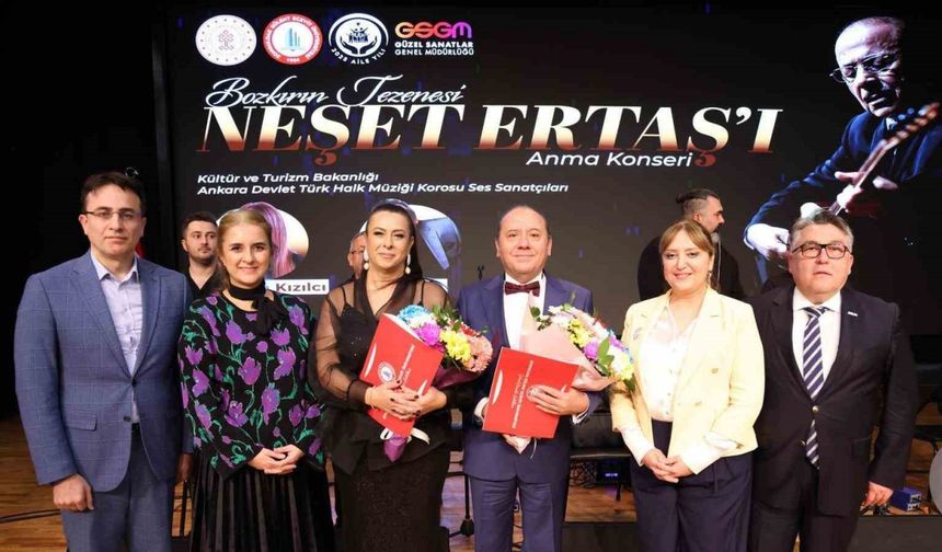 Bozkırın Tezenesi Neşet Ertaş, Vefatının 13. yıl dönümünde türkülerle anıldı