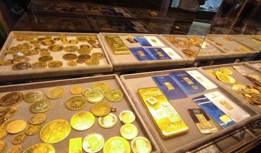 Ons altın ilk kez 4 bin doları aştı