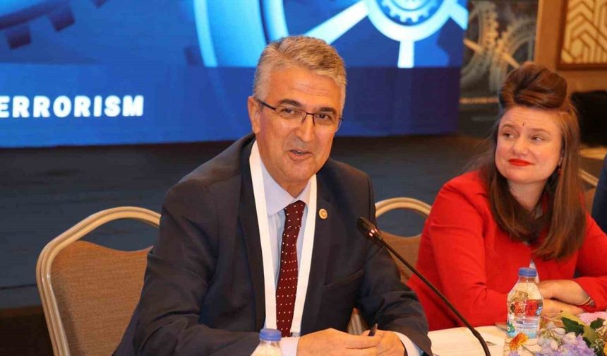 Terörizm ve organize suç arasındaki bağlantı Kamil Aydın başkanlığında masaya yatırıldı