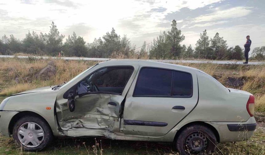 Uşak’ta iki araç çarpıştı: 1’i bebek 5 yaralı