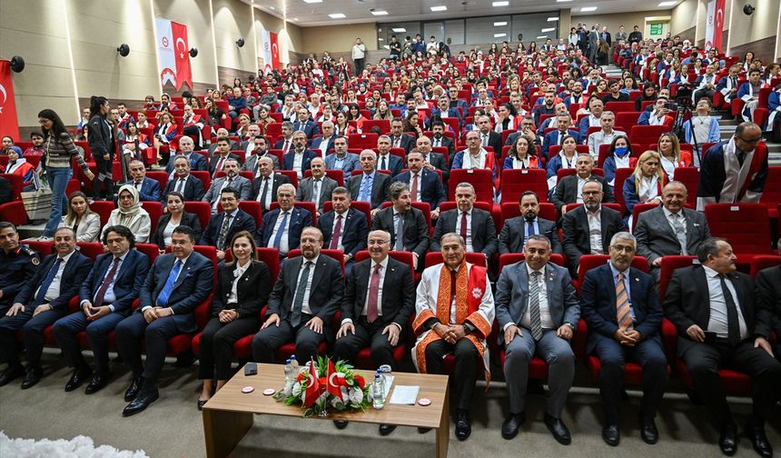 Adana Alparslan Türkeş Bilim ve Teknoloji Üniversitesi'nde 2025-2026 Akademik Yılı törenle açıldı