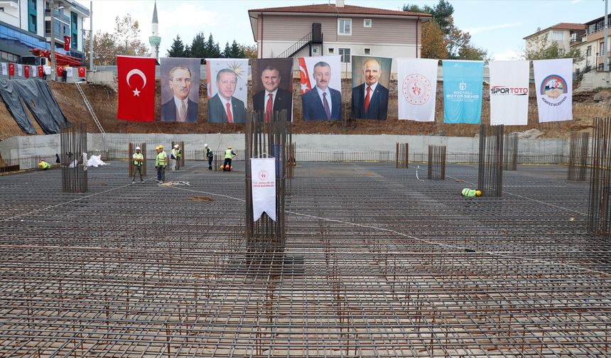 Gençlik ve Spor Bakanı Bak, Kocaeli'de temel atma töreninde konuştu: