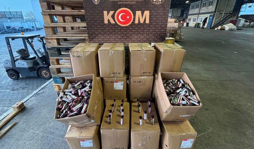 İzmir merkezli kaçak ve sahte gıda, içecek ve ilaç operasyonunda 7 şüpheli tutuklandı