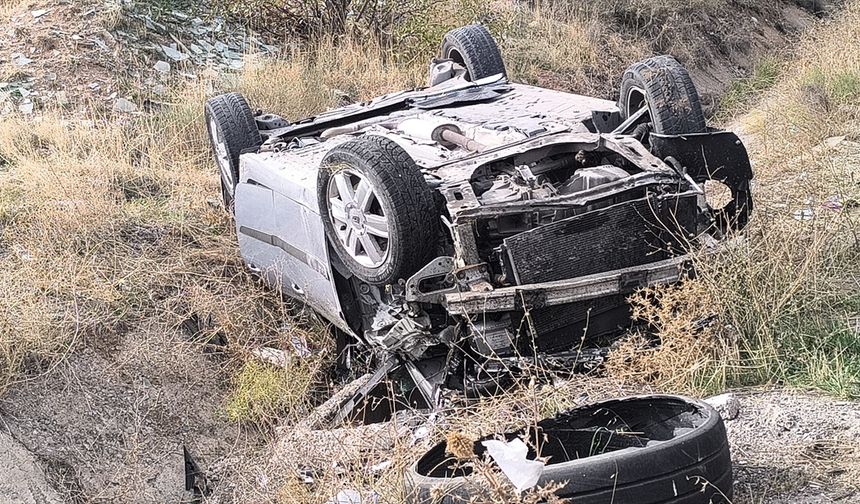 Kırıkkale'de iki otomobilin çarpıştığı kazada 7 kişi yaralandı