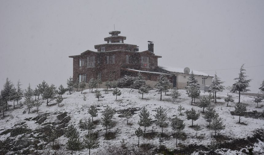 Tokat'ta yüksek kesimlerde kar etkili oluyor