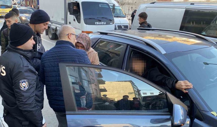 Aksaray’da 17 yaşındaki çocuk okul çıkışı bıçaklandı