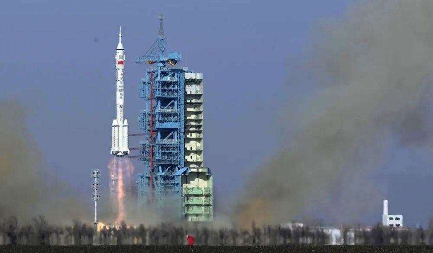 Çin, Shenzhou-22 uzay aracını başarılı bir şekilde yörüngeye gönderdi