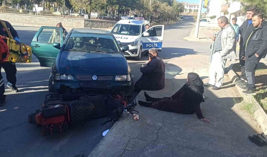 Konya’da otomobil ile motosiklet çarpıştı: 2 yaralı