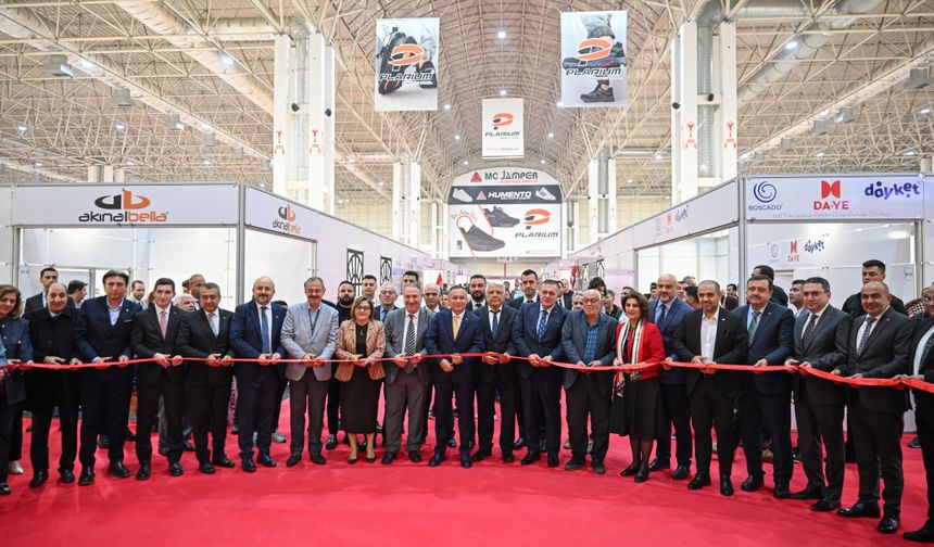 Gaziantep'te Uluslararası Ayakkabı, Saraciye, Terlik ve Yan Sanayi Fuarı açıldı